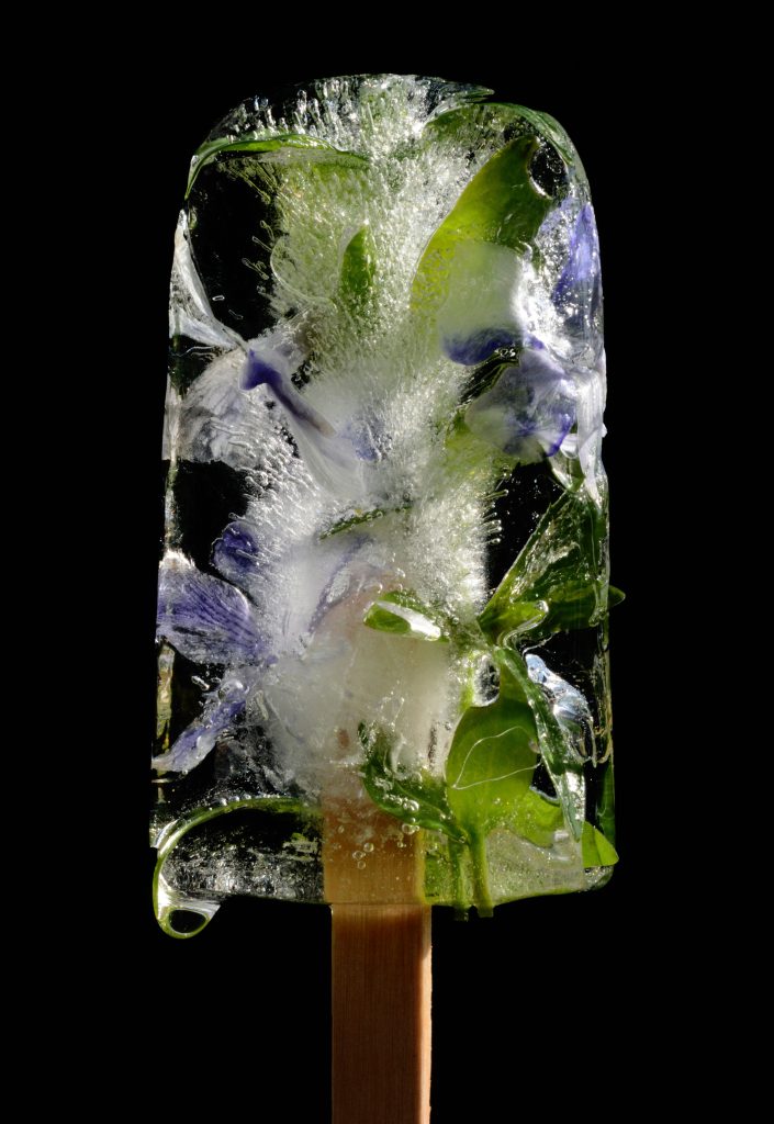 Cinematic Beverages: Splash, Pour, and Ice Techniques